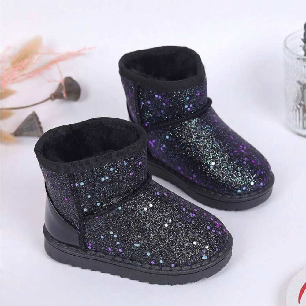 Girls' Snow Boots- Size US (1) EUR (32)